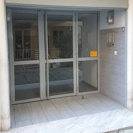 Centre - With Balcony And Stunning Sea View! ニース